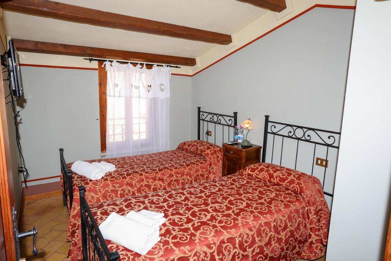 Albergo Diffuso Borgo Montemaggiore Montemaggiore al Metauro Bagian luar foto