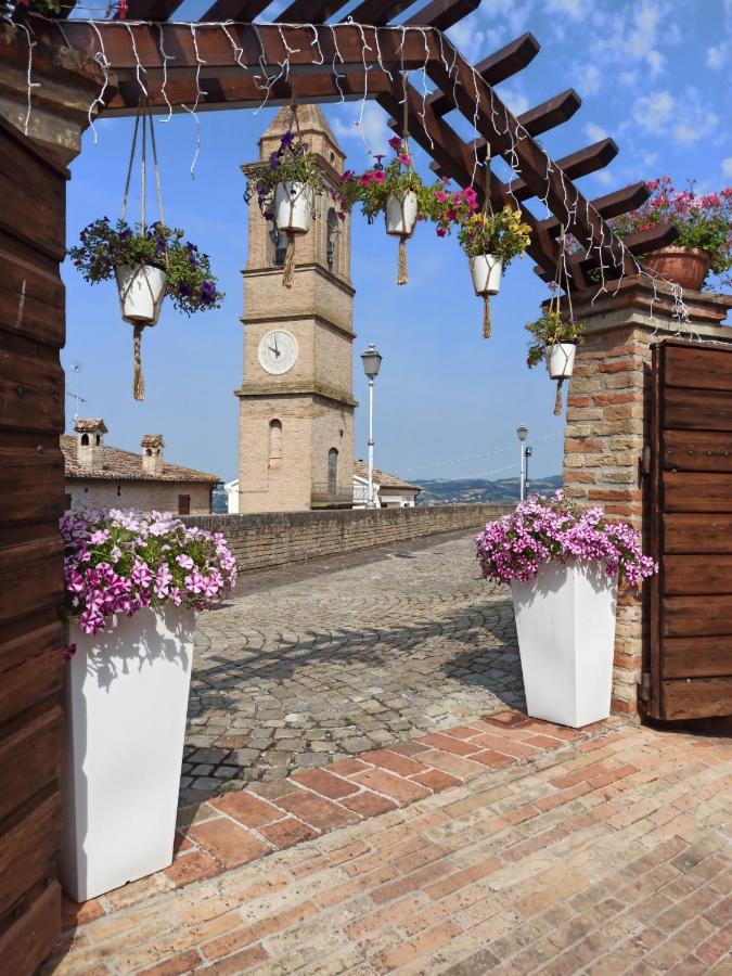 Albergo Diffuso Borgo Montemaggiore Montemaggiore al Metauro Bagian luar foto