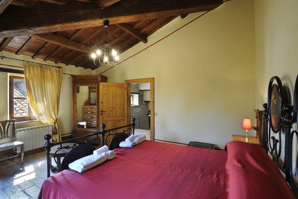 Albergo Diffuso Borgo Montemaggiore Montemaggiore al Metauro Bagian luar foto